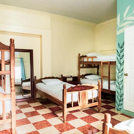 Hostal Eden Moyogalpa Exteriör bild