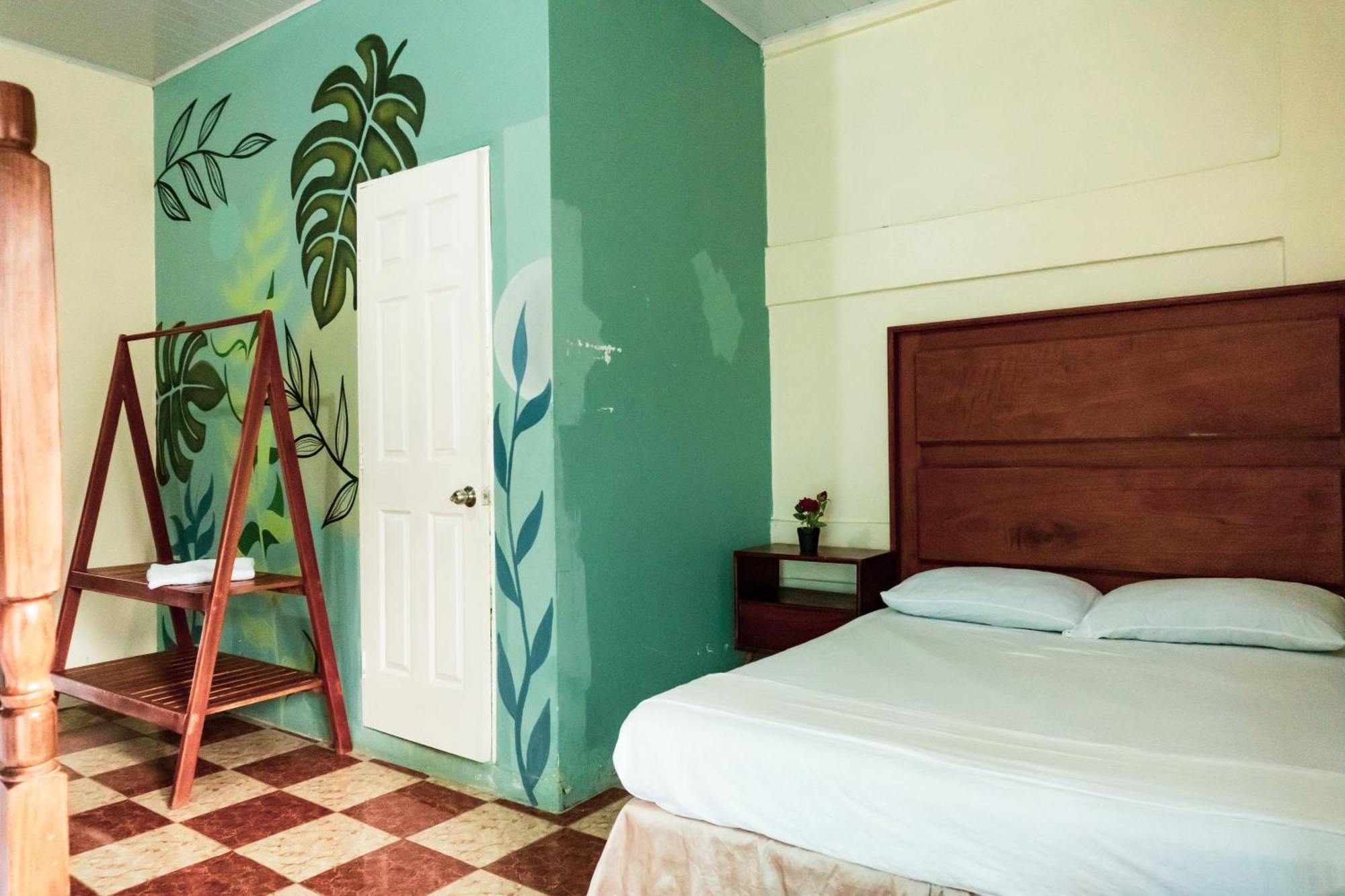 Hostal Eden Moyogalpa Exteriör bild