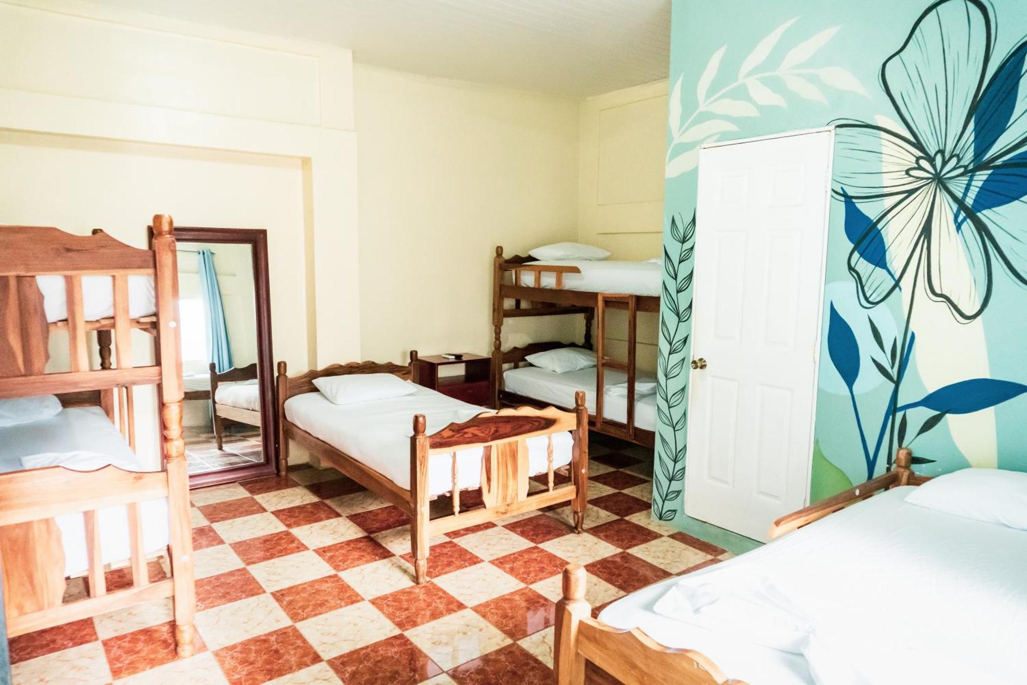 Hostal Eden Moyogalpa Exteriör bild