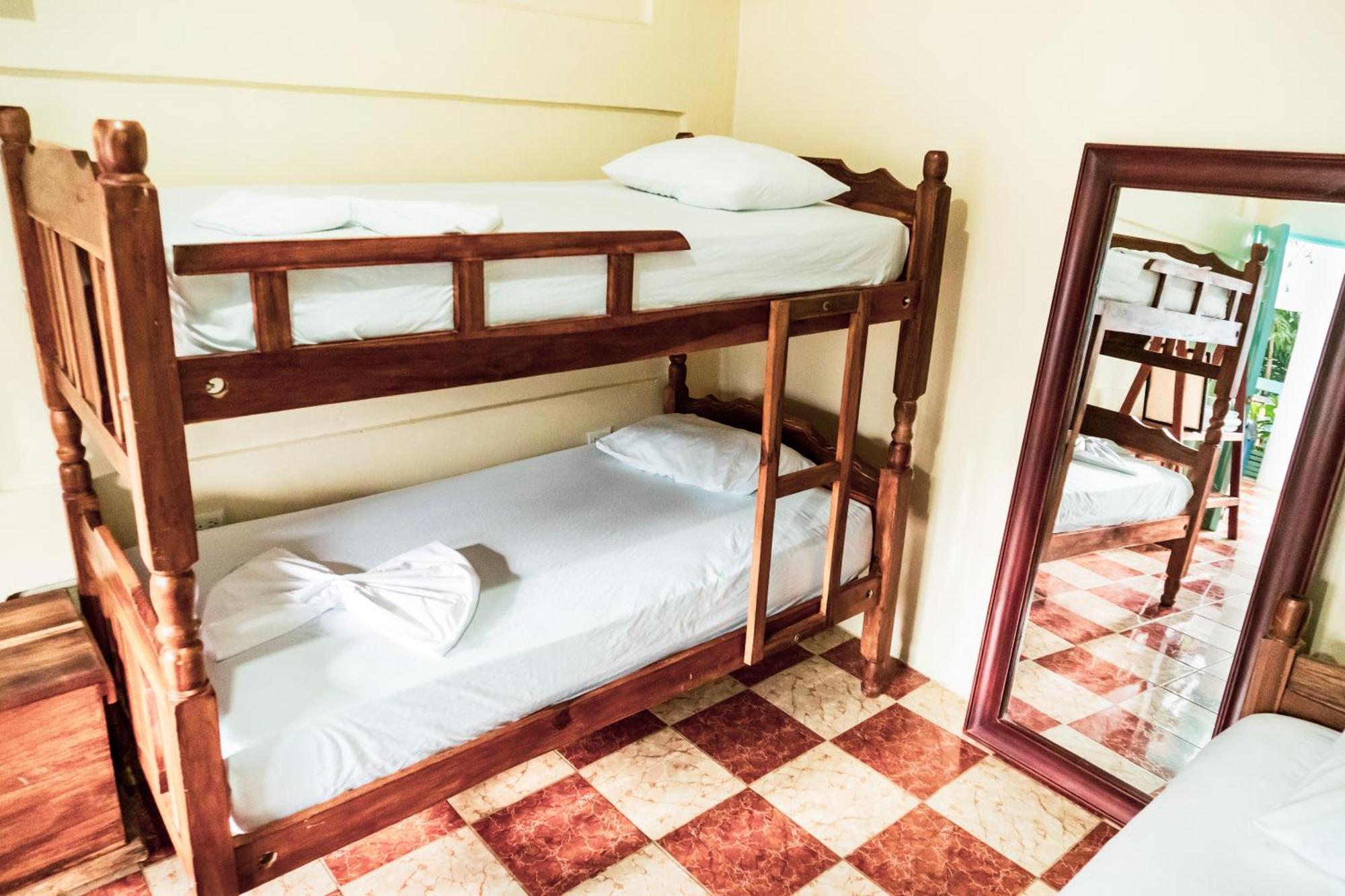 Hostal Eden Moyogalpa Exteriör bild