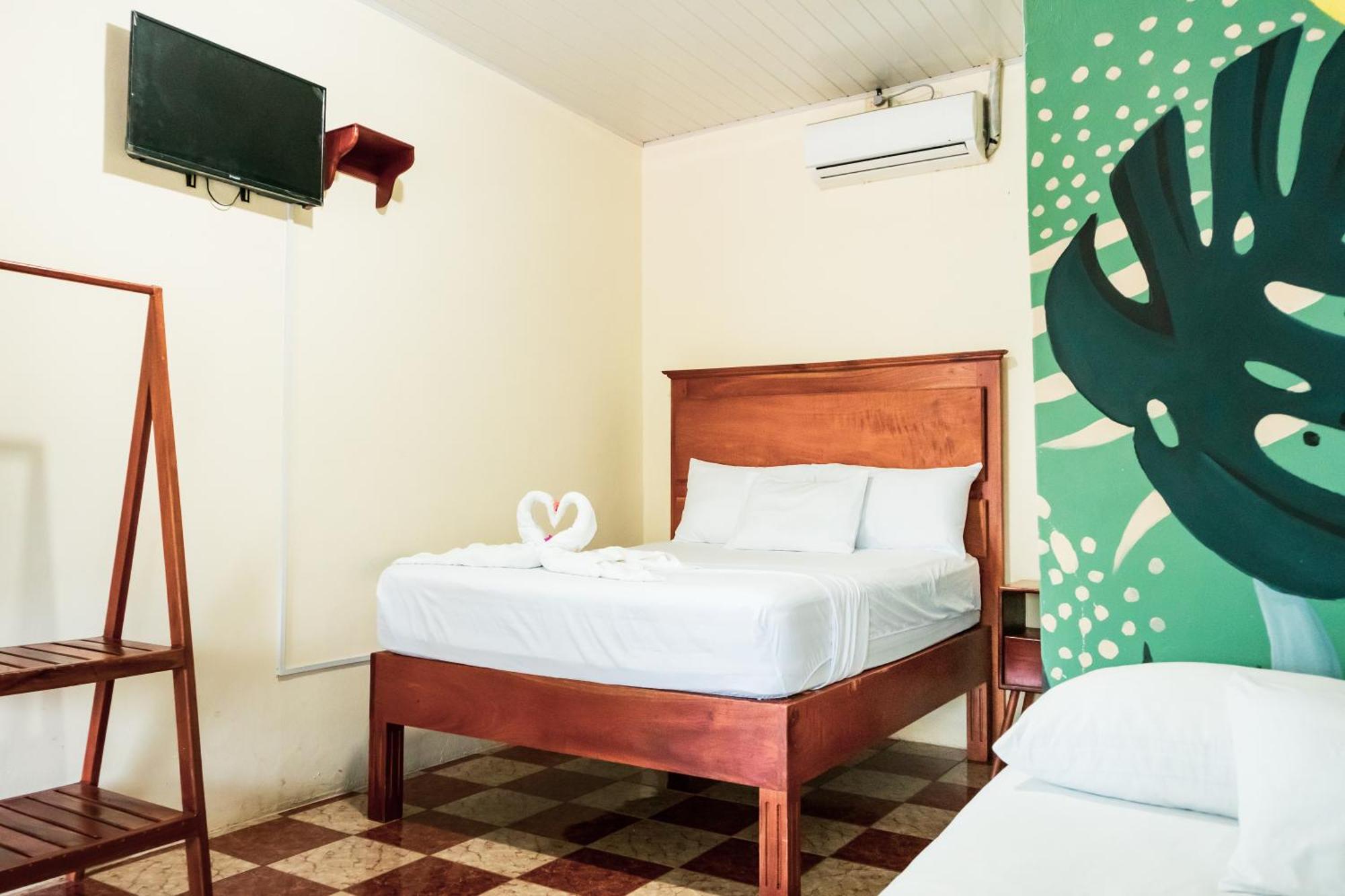 Hostal Eden Moyogalpa Exteriör bild