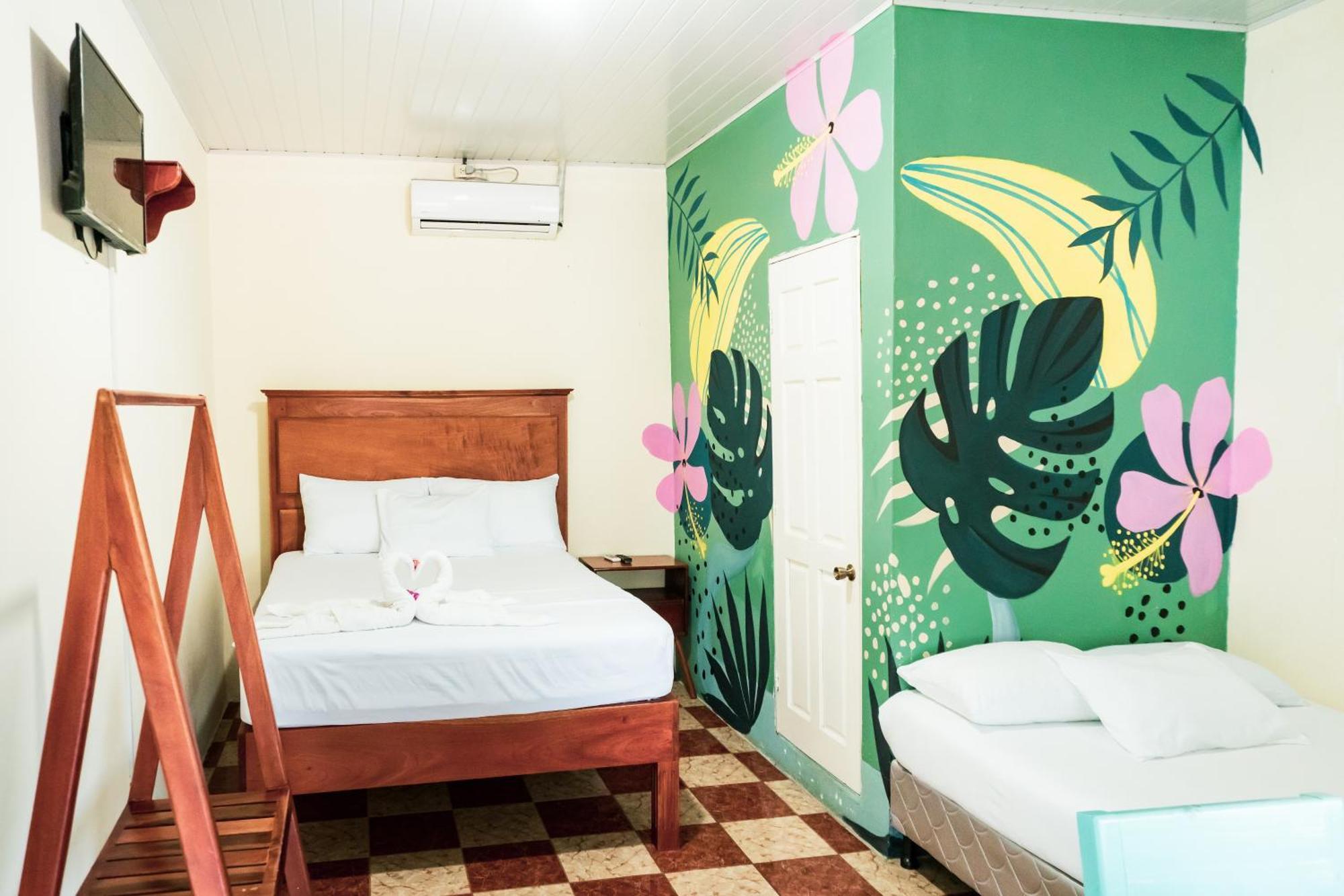 Hostal Eden Moyogalpa Exteriör bild