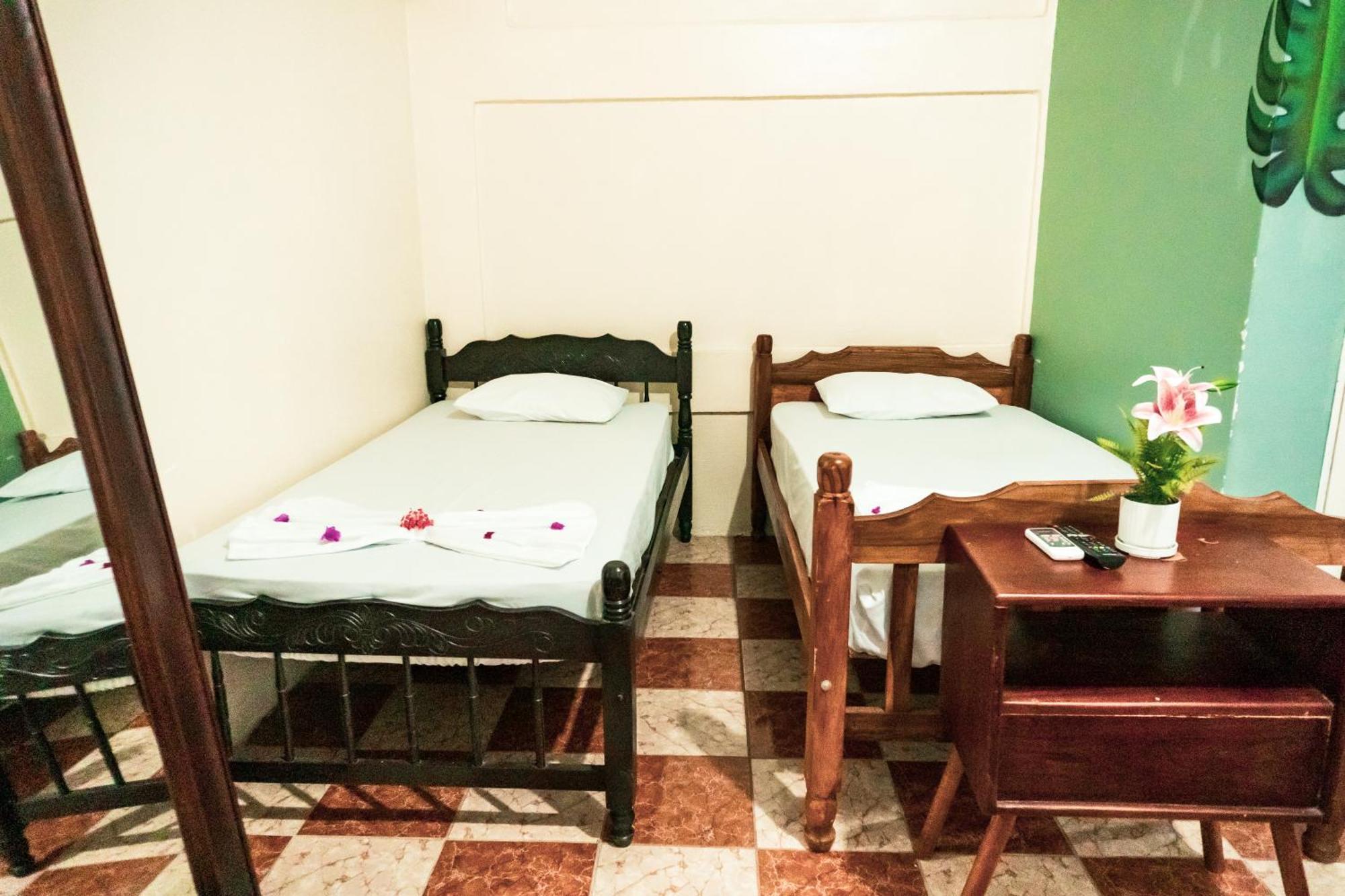 Hostal Eden Moyogalpa Exteriör bild