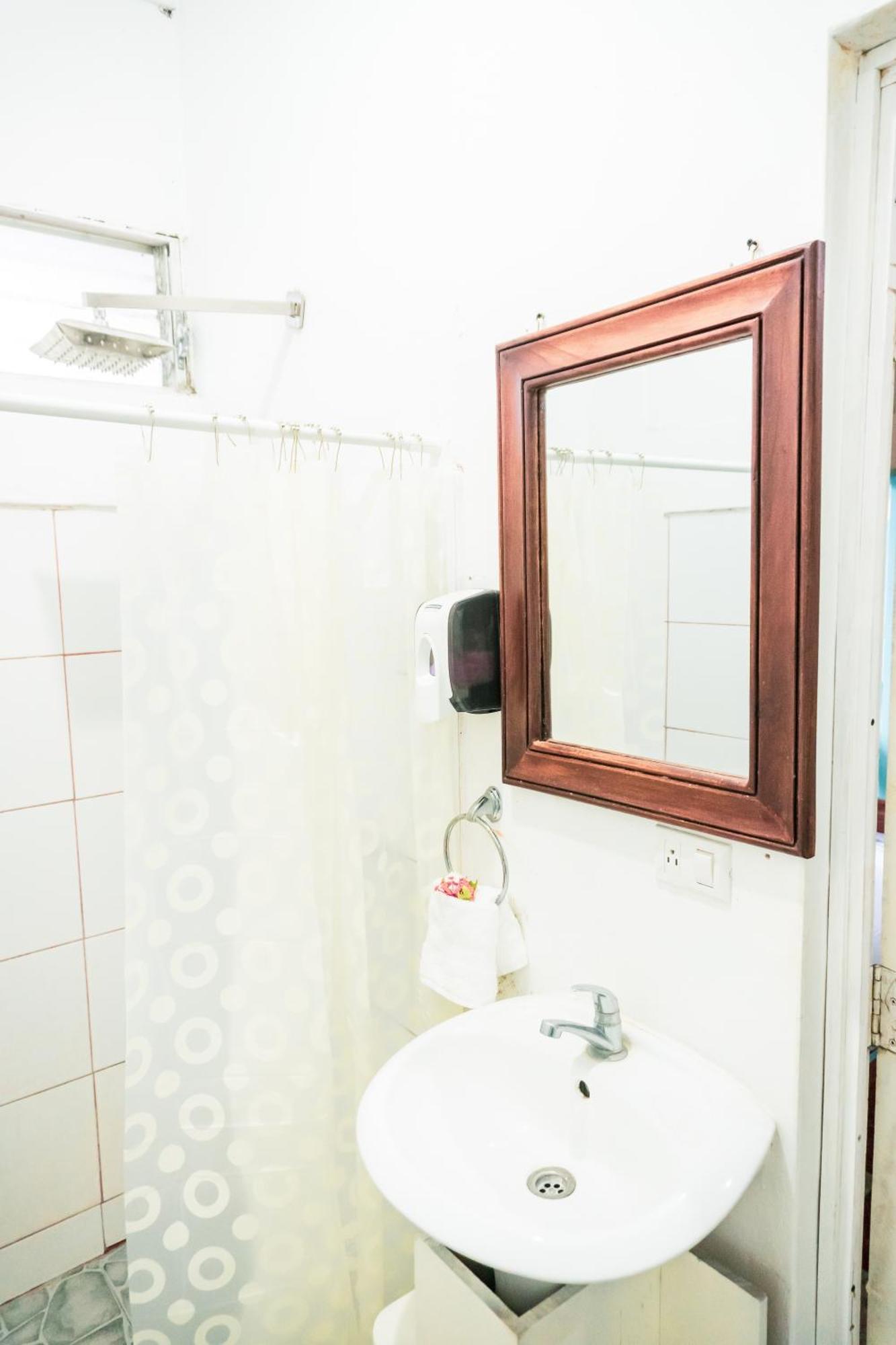 Hostal Eden Moyogalpa Exteriör bild